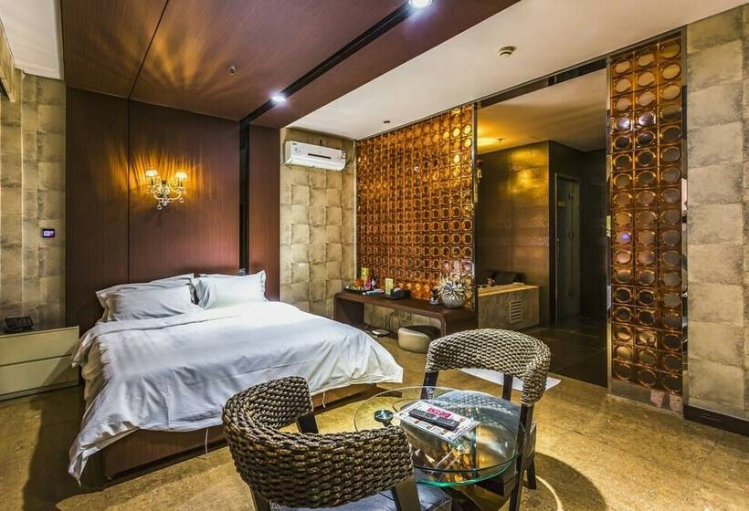 غرفة ديلوكس, Hengbo