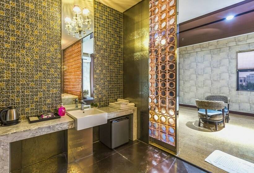 غرفة ديلوكس, Hengbo