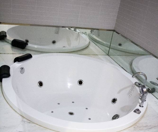 غرفة قياسية, Hengbo