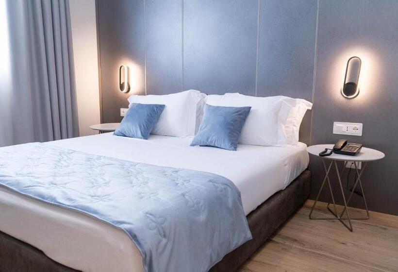 חדר סטנדרט, Patio