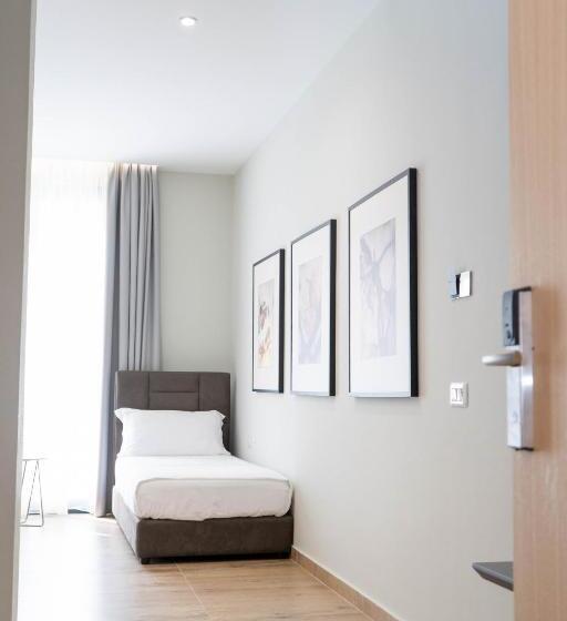 חדר דלוקס לארבעה, Patio