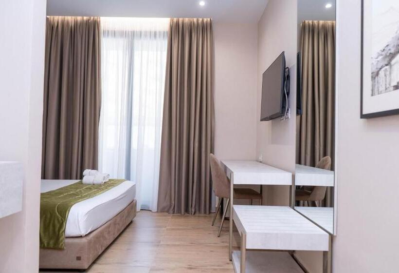 高级家庭房间, Patio