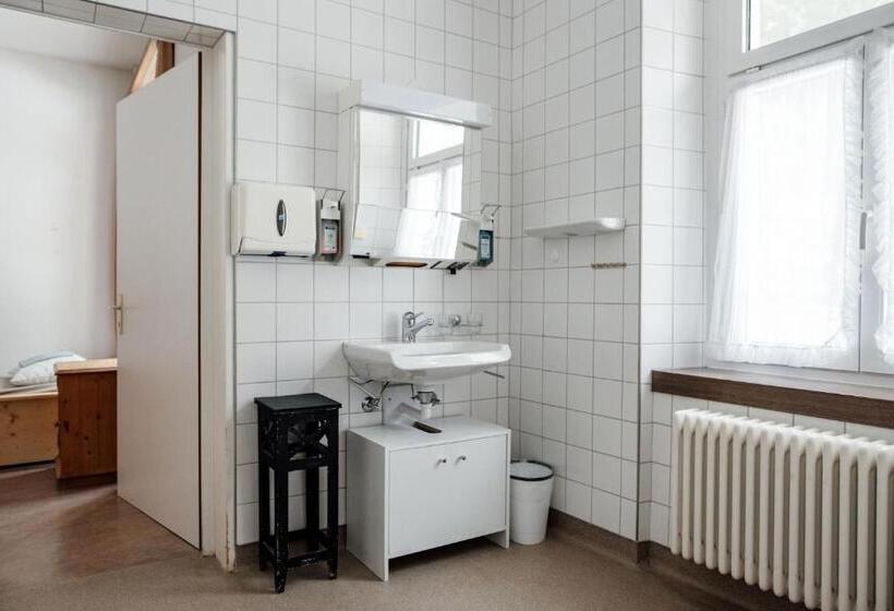 四人标准间, Gruppenhaus Lindenhof Churwalden