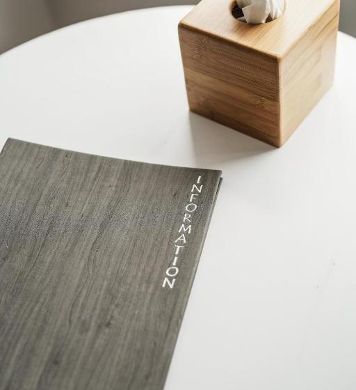 חדר משפחתי נוף לים, Macdonald S Farm