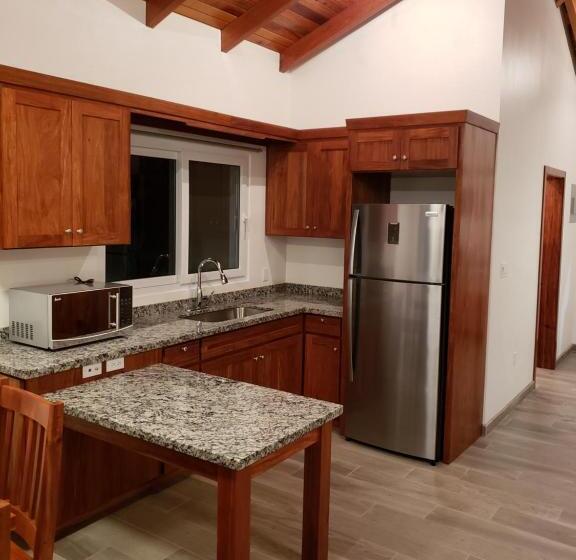 בקתה דלוקס, Ceiba Beach Resort