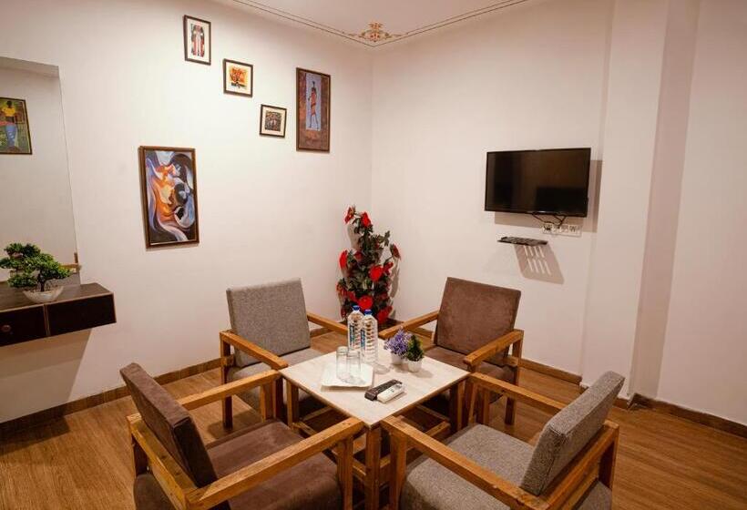 패밀리 스위트, Tripli Hotels Arunoday Palace