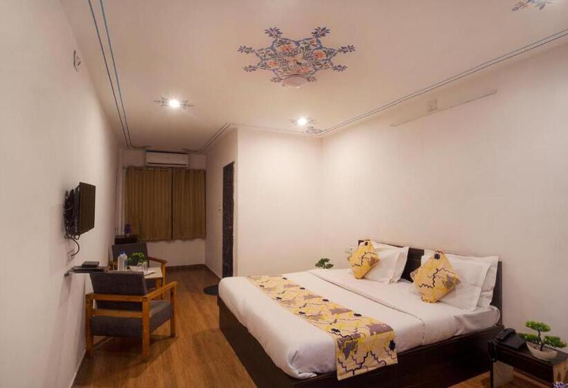 デラックスルーム, Tripli Hotels Arunoday Palace
