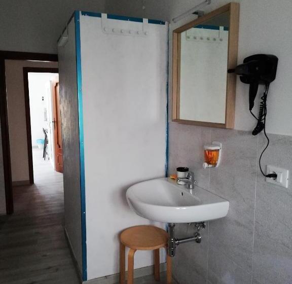 Üç Kişilik Standart Oda, Vivi Conero