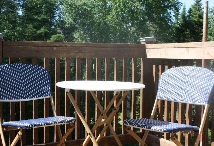 带大床的标准间, Upper Humber Settlement A Farmstay B&b