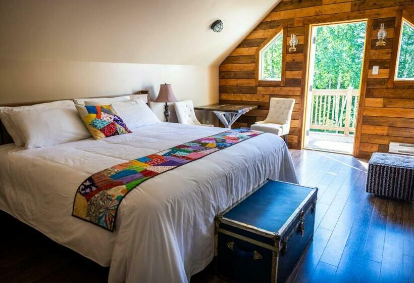 带大床的标准间, Upper Humber Settlement A Farmstay B&b