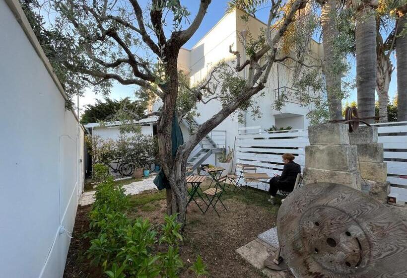 חדר סופריור, Frank’s House 41 Underground