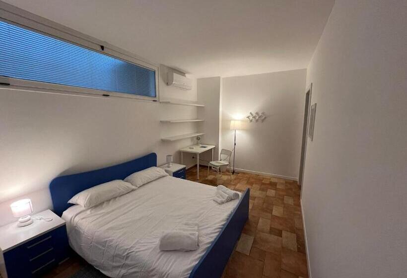 חדר סטנדרט חדר אמבטיה משותף, Frank’s House 41 Underground