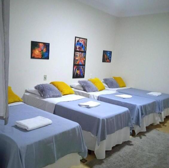 غرفة عائلية, Acomodações Anfitriã