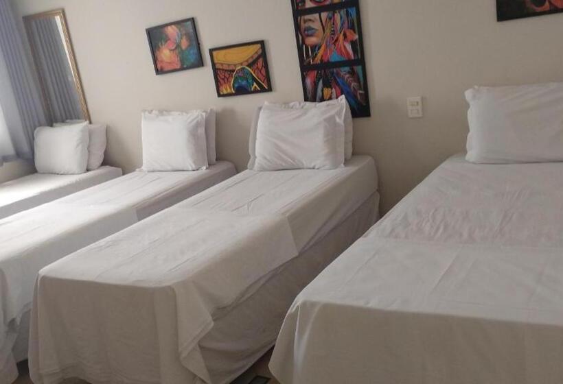 غرفة عائلية, Acomodações Anfitriã