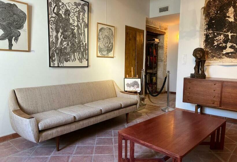 Номер Стандарт, Le Regardeur