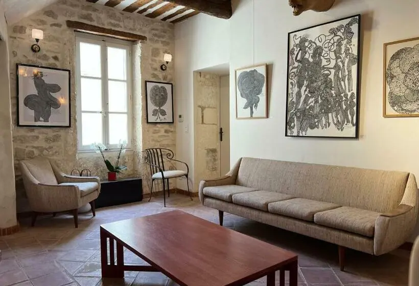 Standard-huone, Le Regardeur