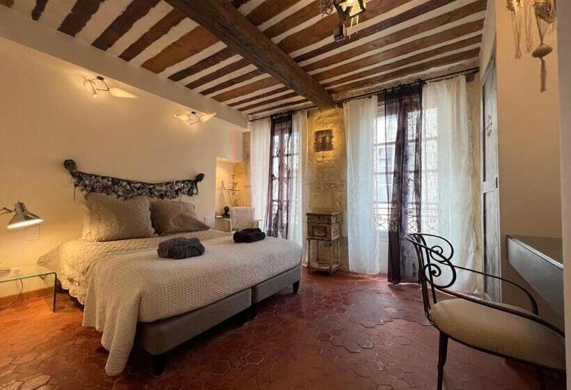 Номер Стандарт, Le Regardeur