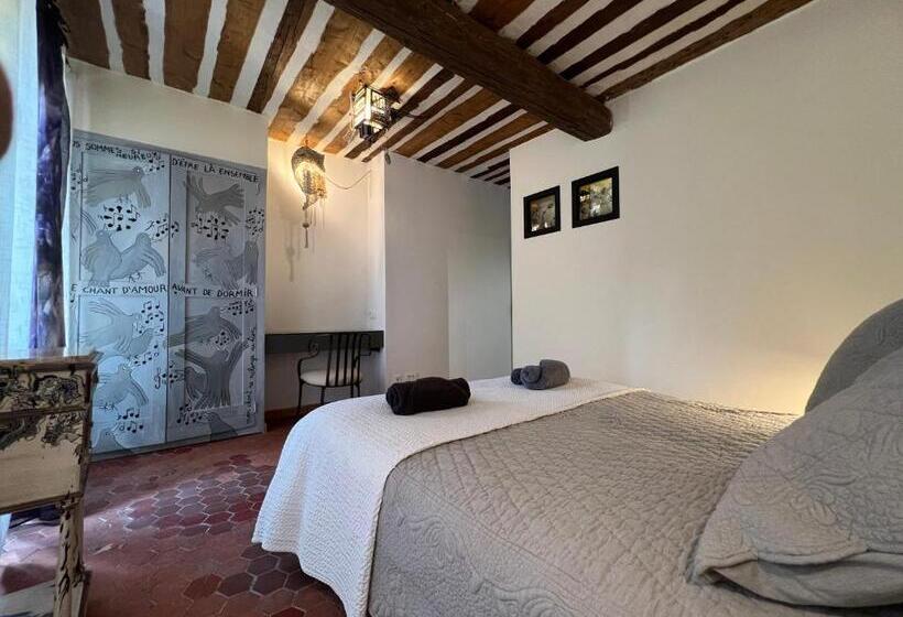 Номер Стандарт, Le Regardeur