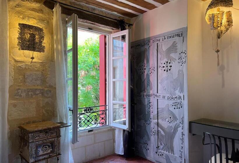 Номер Стандарт, Le Regardeur