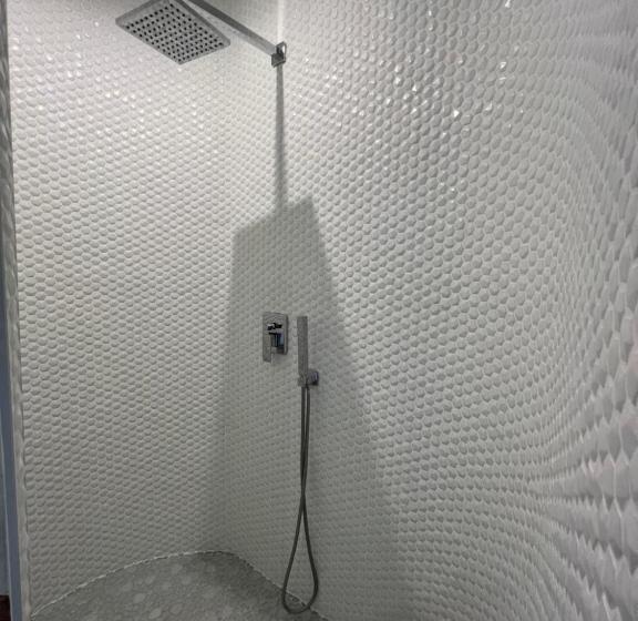 Номер Стандарт, Le Regardeur