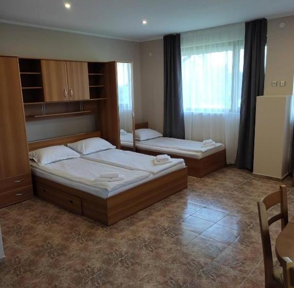 4인용 스탠다드 룸, семеен хотел свети георги