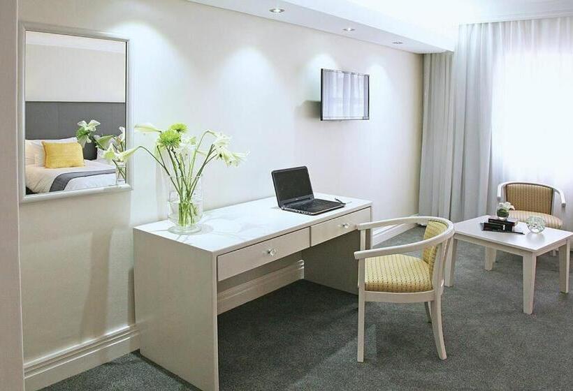 스탠다드 스튜디오, Best Luxurious Studio, City Center, 24 Hrs Power