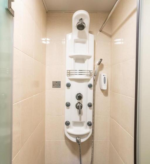 اتاق استاندارد سه نفره, Metacity Living