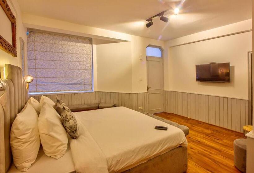 غرفة ديلوكس, Paradisethe White House Cafe