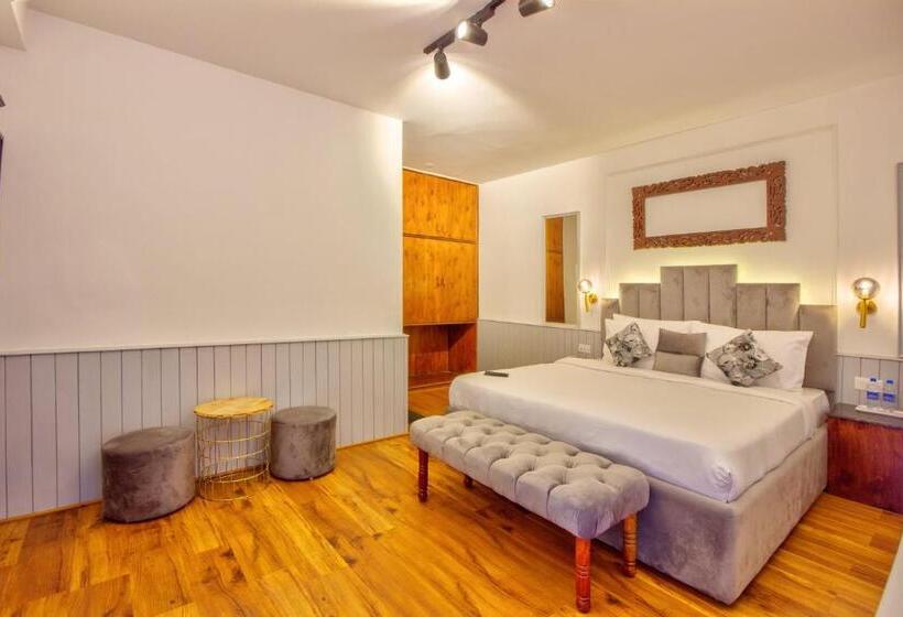 غرفة ديلوكس, Paradisethe White House Cafe