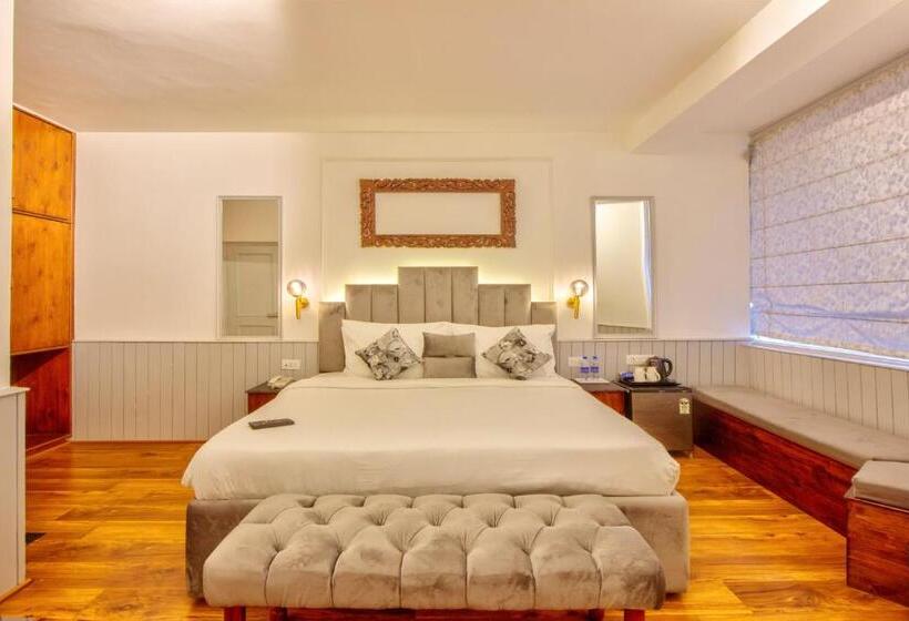 غرفة ديلوكس, Paradisethe White House Cafe