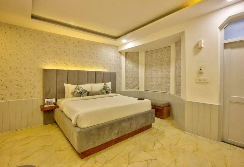 غرفة قياسية, Paradisethe White House Cafe