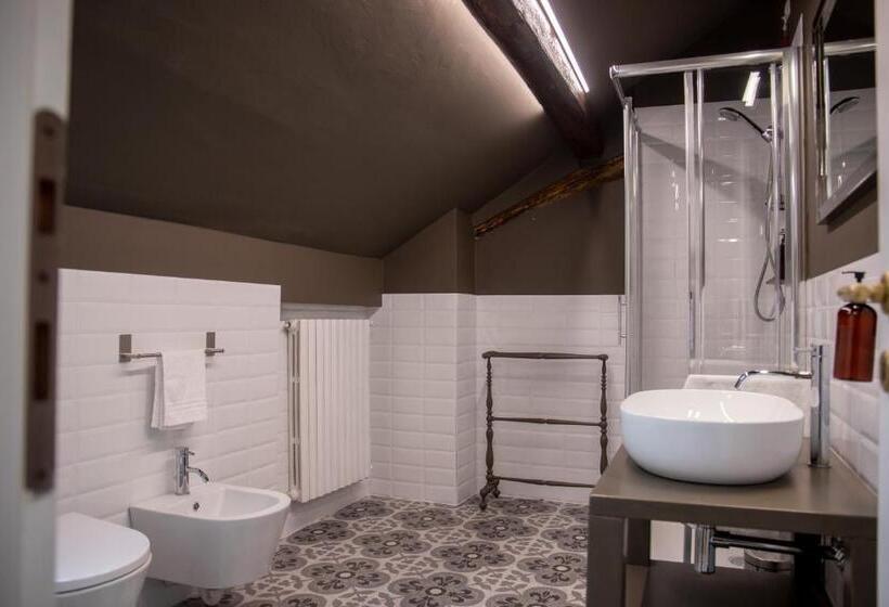 Quarto Estandar, Ca Meison