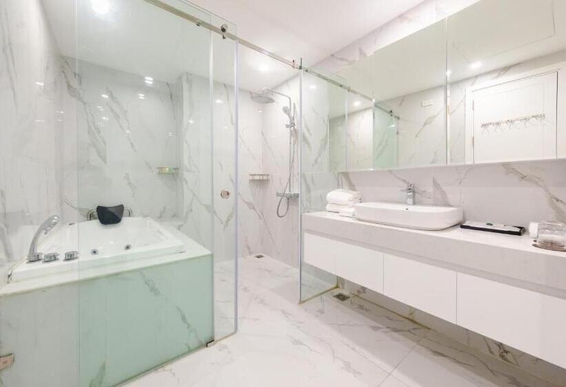 3 Bedroom Suite, Five Star Westlake 1st 4th Floors Hotel & Serviced Apartment