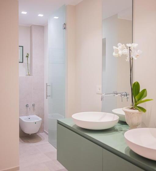 Апартаменты Deluxe 1 Спальня, Naxi Suites