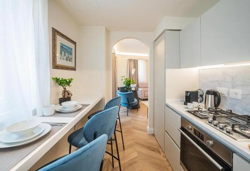 バルコニー付き1ベッドルームアパートメント, Naxi Suites