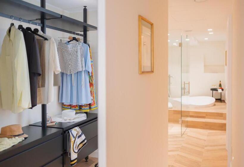 Апартаменты 1 Спальня с Балконом, Naxi Suites