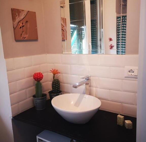 غرفة قياسية, Bibi A Mare