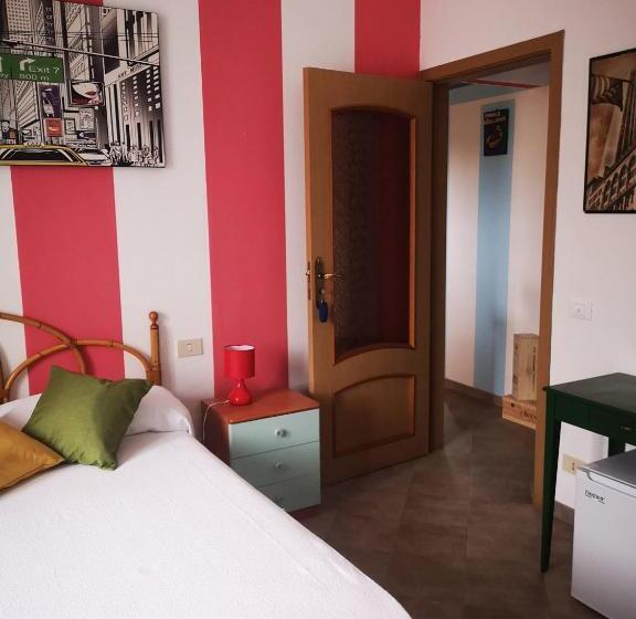 غرفة قياسية, Bibi A Mare