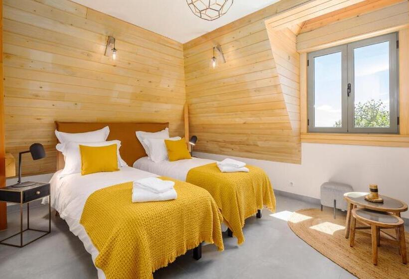 اتاق خانوادگی, Domaine De Ravat