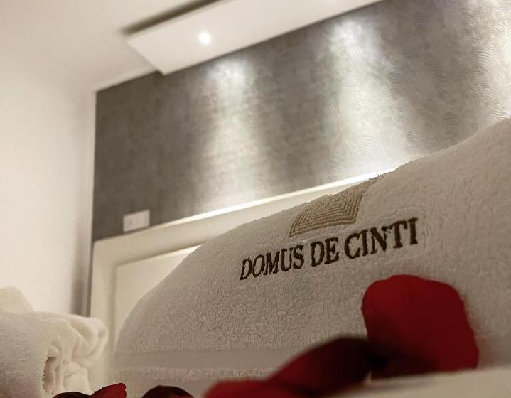스탠다드 룸 킹사이즈 침대, Domus De Cinti