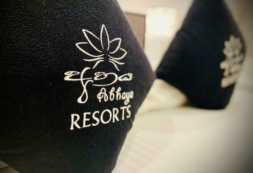 חדר דחוקס עם מיטת קינג, Abhaya Resorts