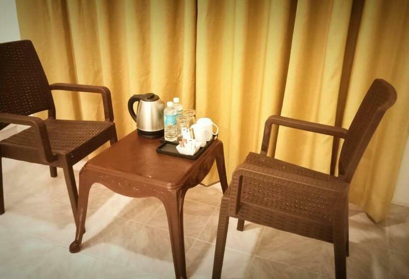 חדר דחוקס עם מיטת קינג, Abhaya Resorts