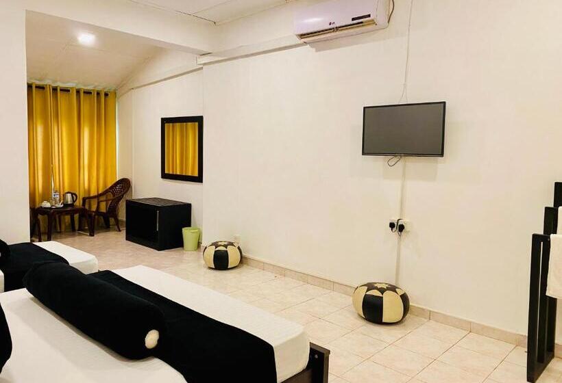 חדר דלוקס לשלושה, Abhaya Resorts