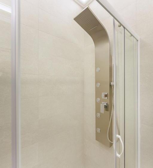 اتاق استاندارد, Sea More