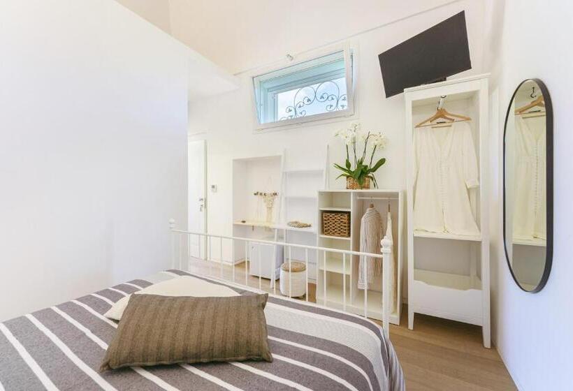 اتاق استاندارد, Sea More