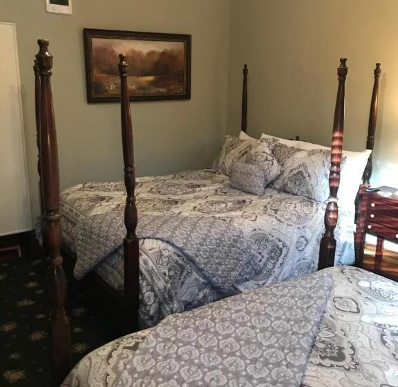 اتاق استاندارد, The Campbell House Inn