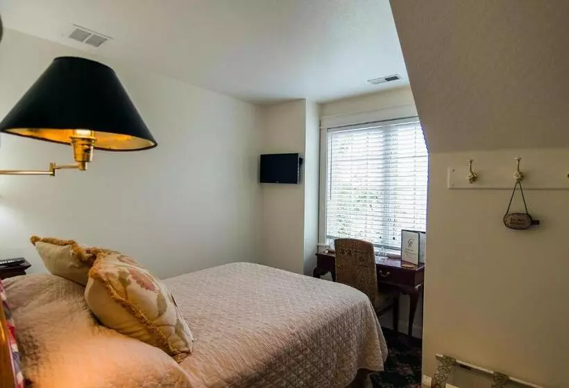 エコノミールーム, The Campbell House Inn