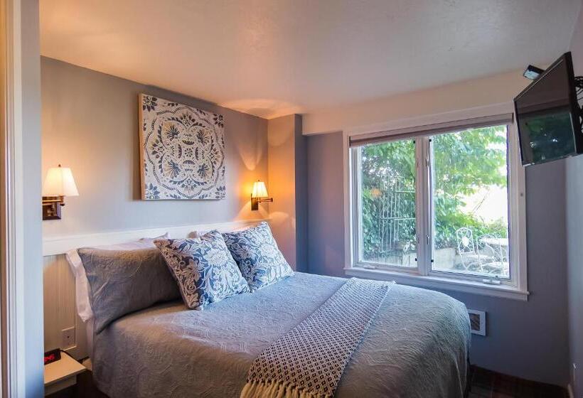 سوییت خانوادگی, The Campbell House Inn