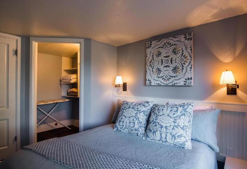 Family Suite, The Campbell House Inn