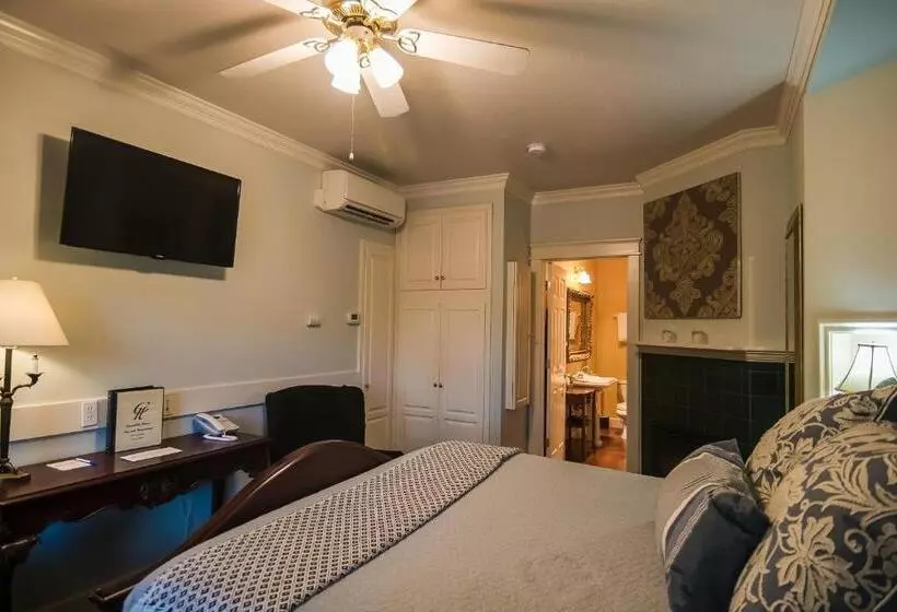 デラックスルーム, The Campbell House Inn